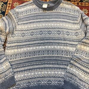 Vintage Men's Blue and Gray Patterned Sweater